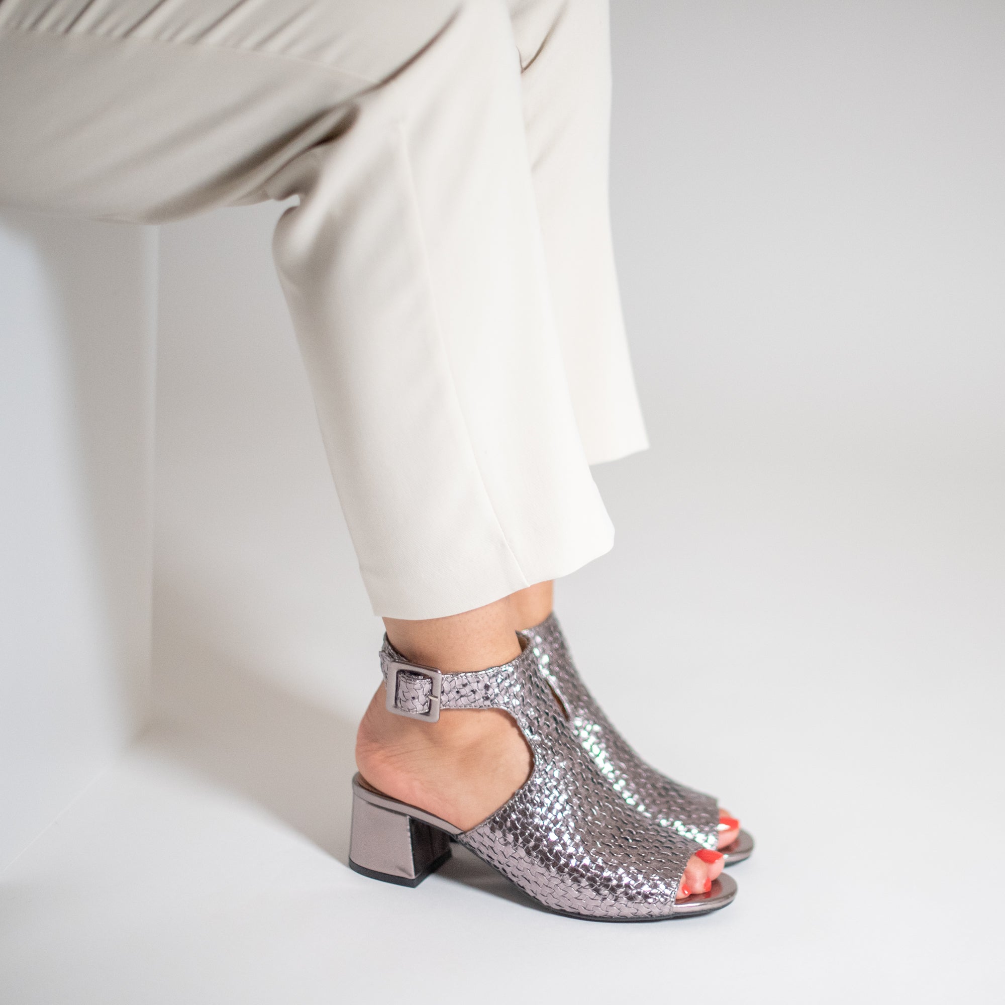 Sandales à talon, Compensées-Sandales Manuëlla anthracite tressées peep-toe
