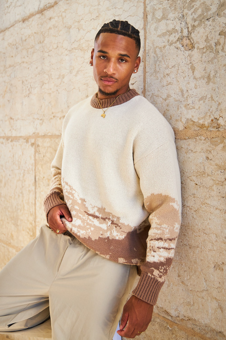 Pull beige en laine tricolore