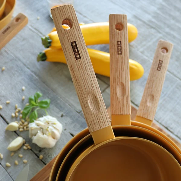 Casserole Ector induction aluminium revêtu manche en bois 16 cm jaune