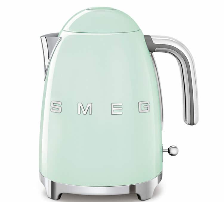 Bouilloire SMEG Vert d'eau - KLF03PGEU - 1.7L + Offre Cadeau