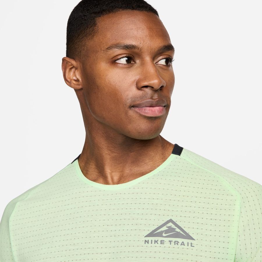 Nike Haut Running Dri-FIT Trail Solar Chase - Vert/Noir