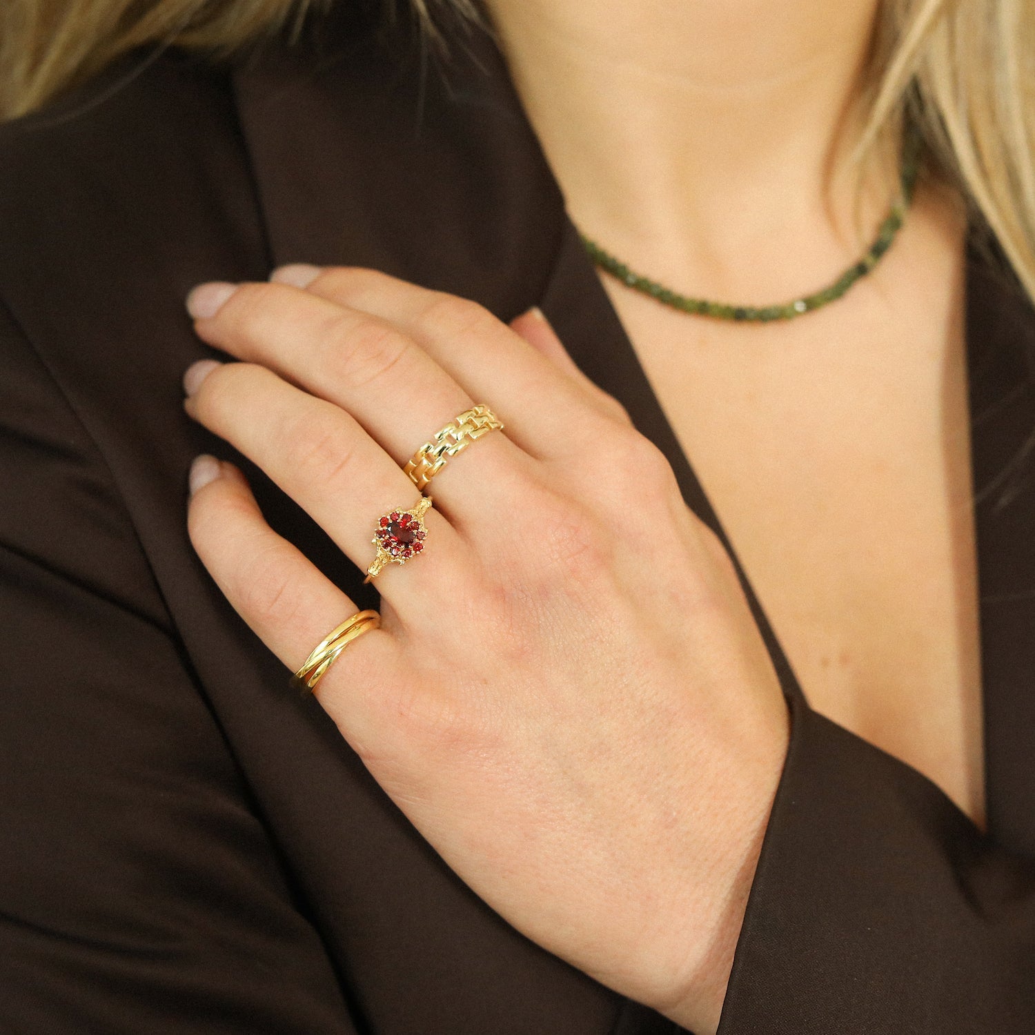 Vintage Garnet Flower ring | 14K Goud