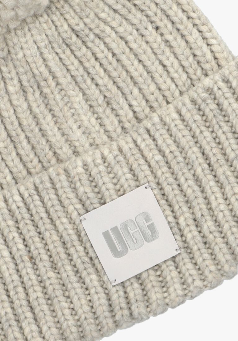 UGG lichtgrijze ugg muts chunky rib knit beanie w pom