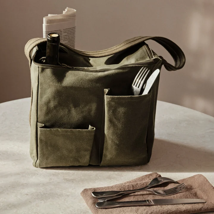 Ferm Living - Bark Picknicktasche, olive
