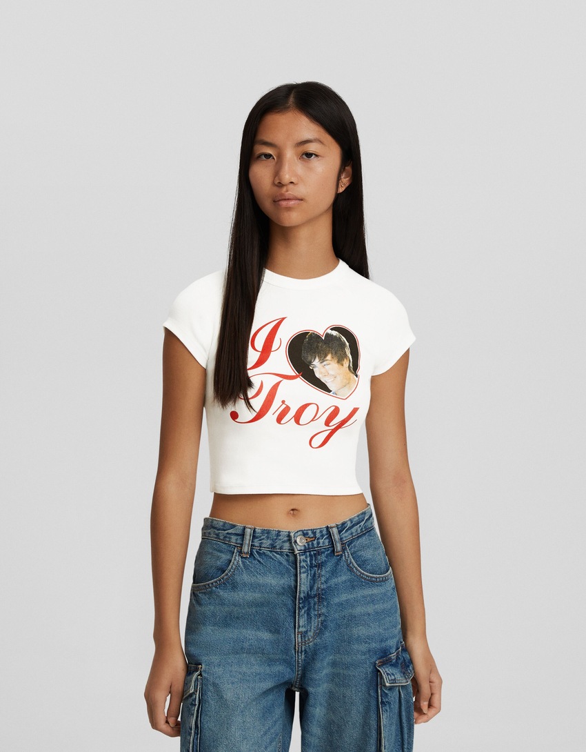 Camiseta de manga curta com estampa de High School Musical