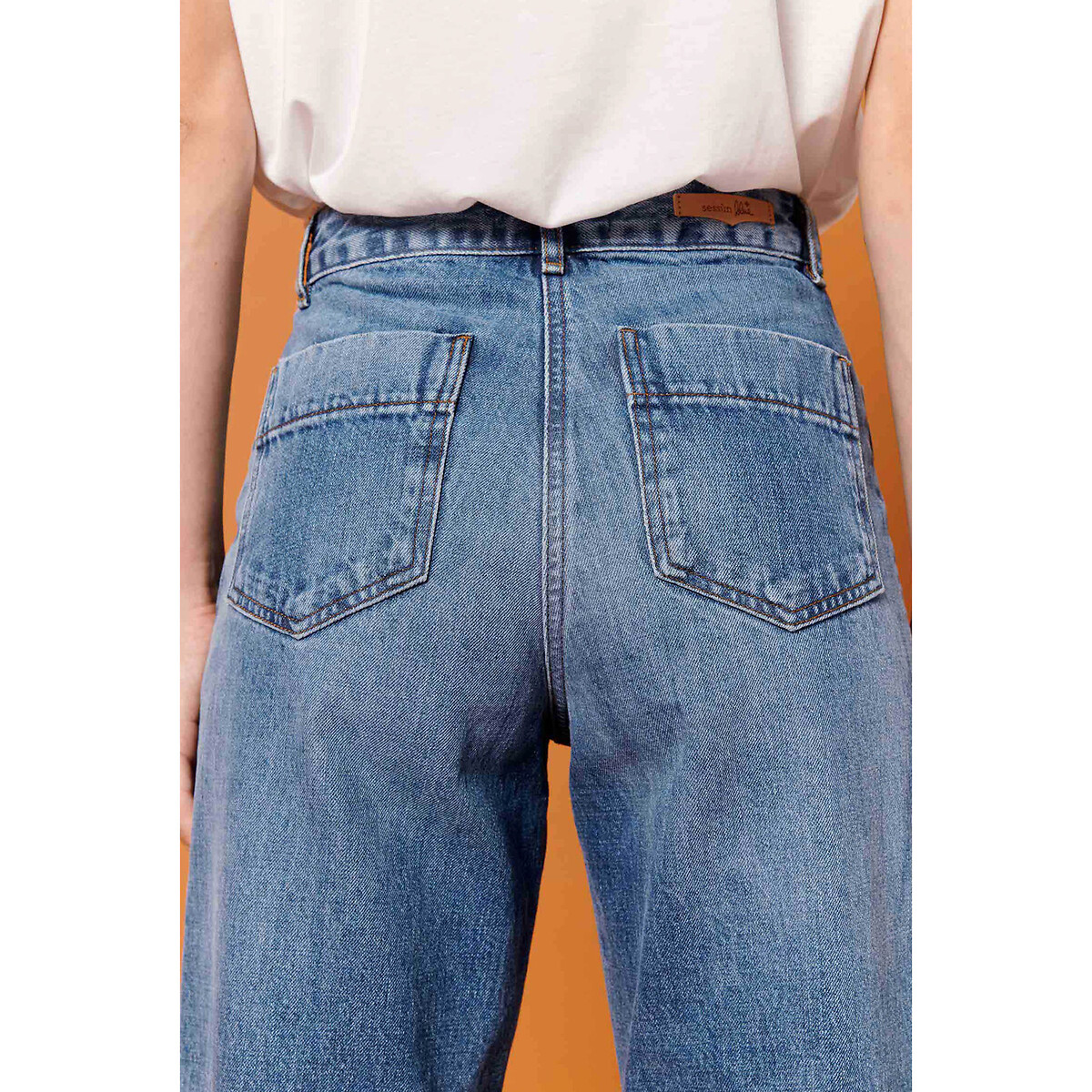 SESSUN<br>Calça jeans larga e de cintura alta SEAKEY