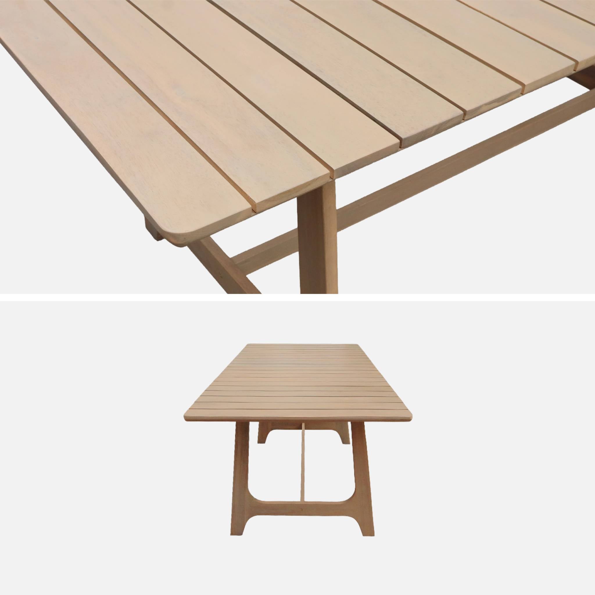 sweeek - Tuintafel van acaciahout voor 8 personen