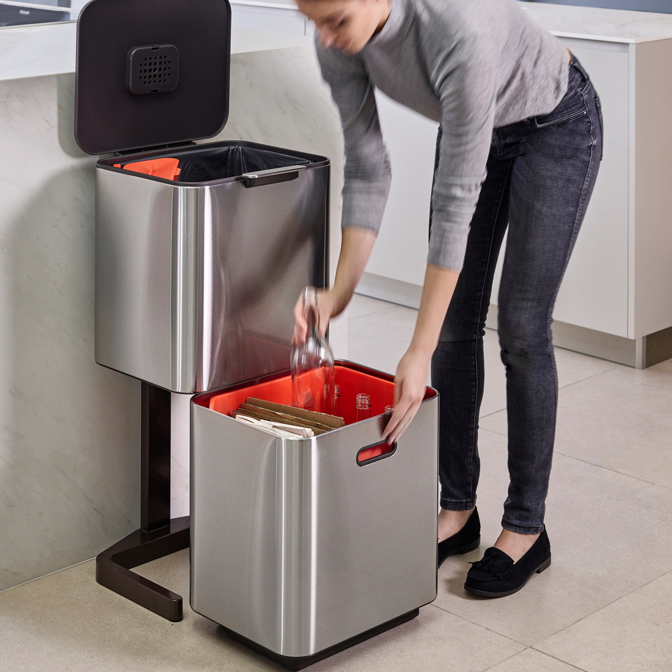 Joseph Joseph Intelligent Waste Afvalemmer Totem Max 60 Liter (30+30 Liter)
