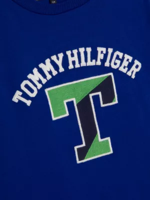 Camiseta de algodão orgânico com o logotipo da universidade