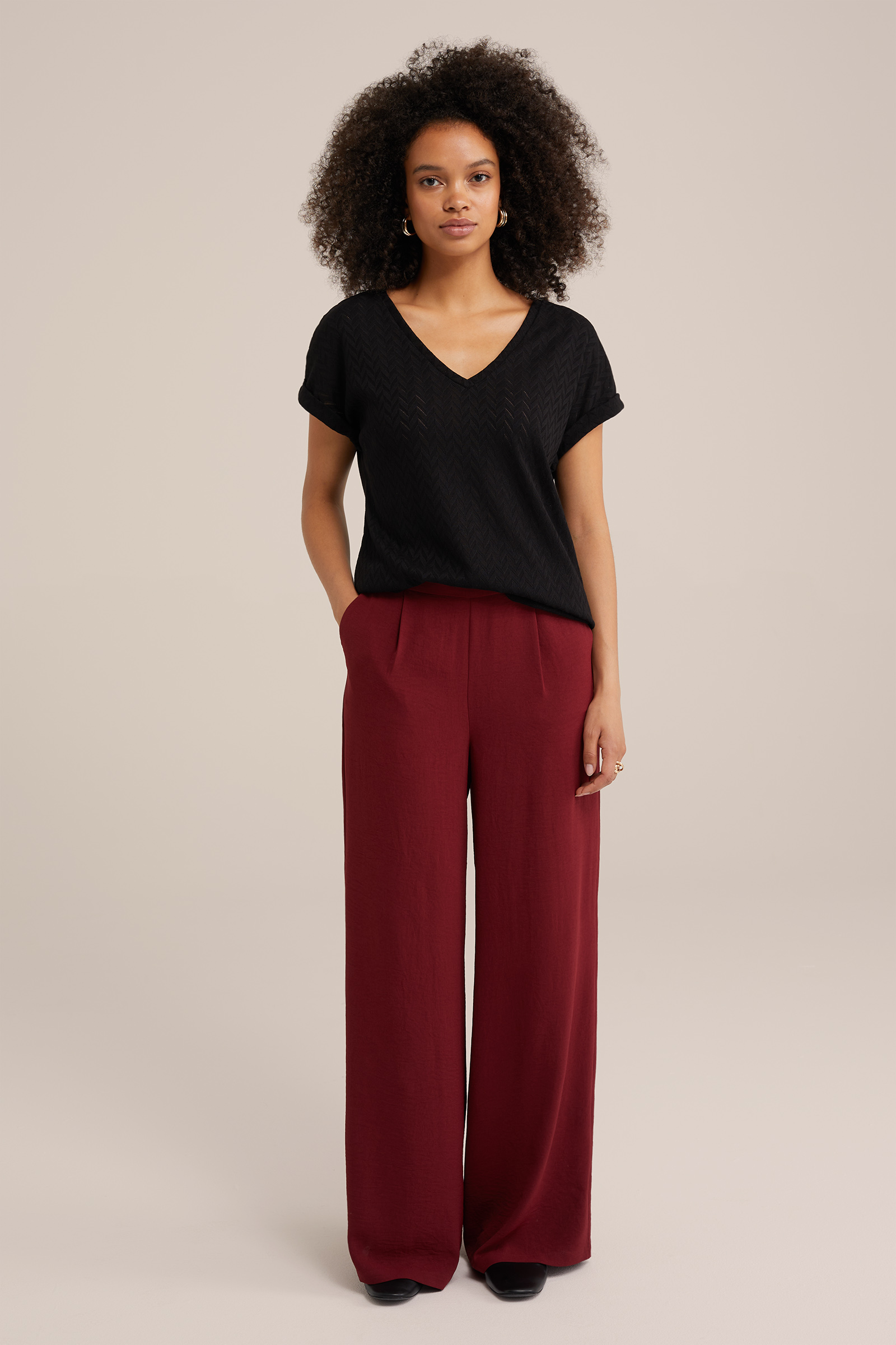 T-shirt met opengewerkt dessin WE Fashion Zwart