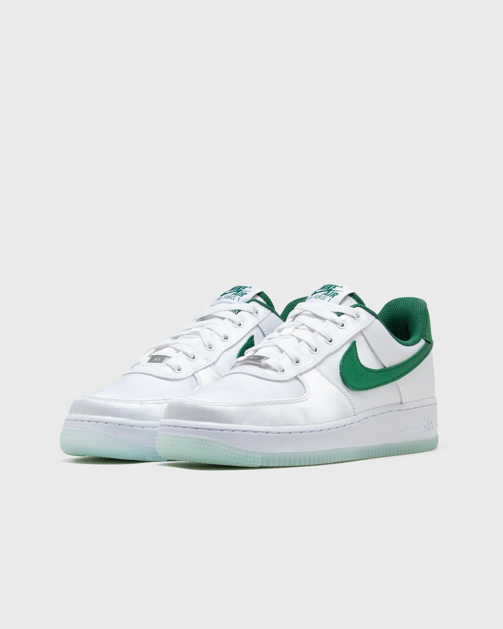 Nike W AIR FORCE 1 '07 ESS SNKR