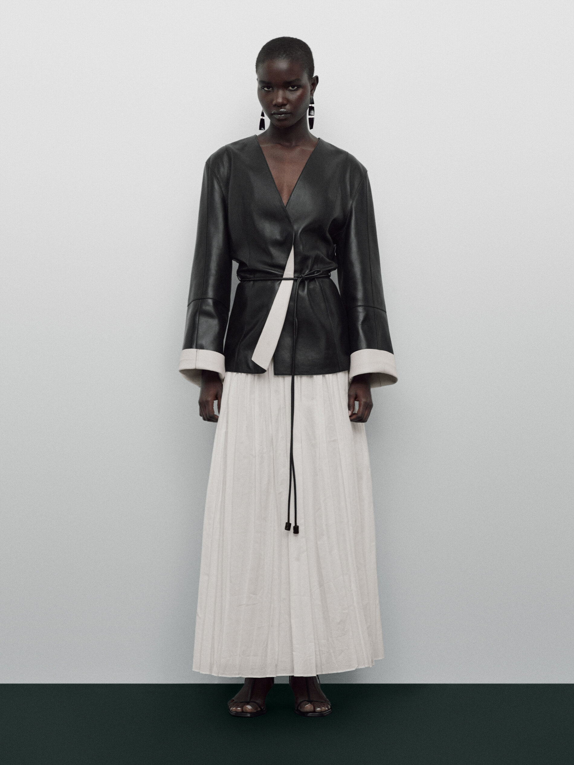Chapéu midi de aba plissada em edição limitada - BLANCO