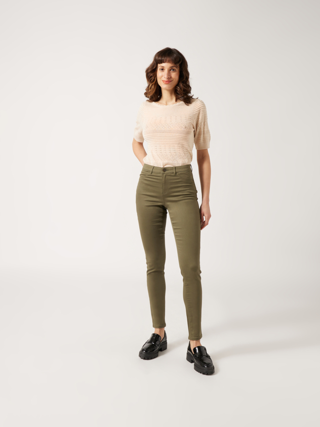 Pull avec détails ajourés