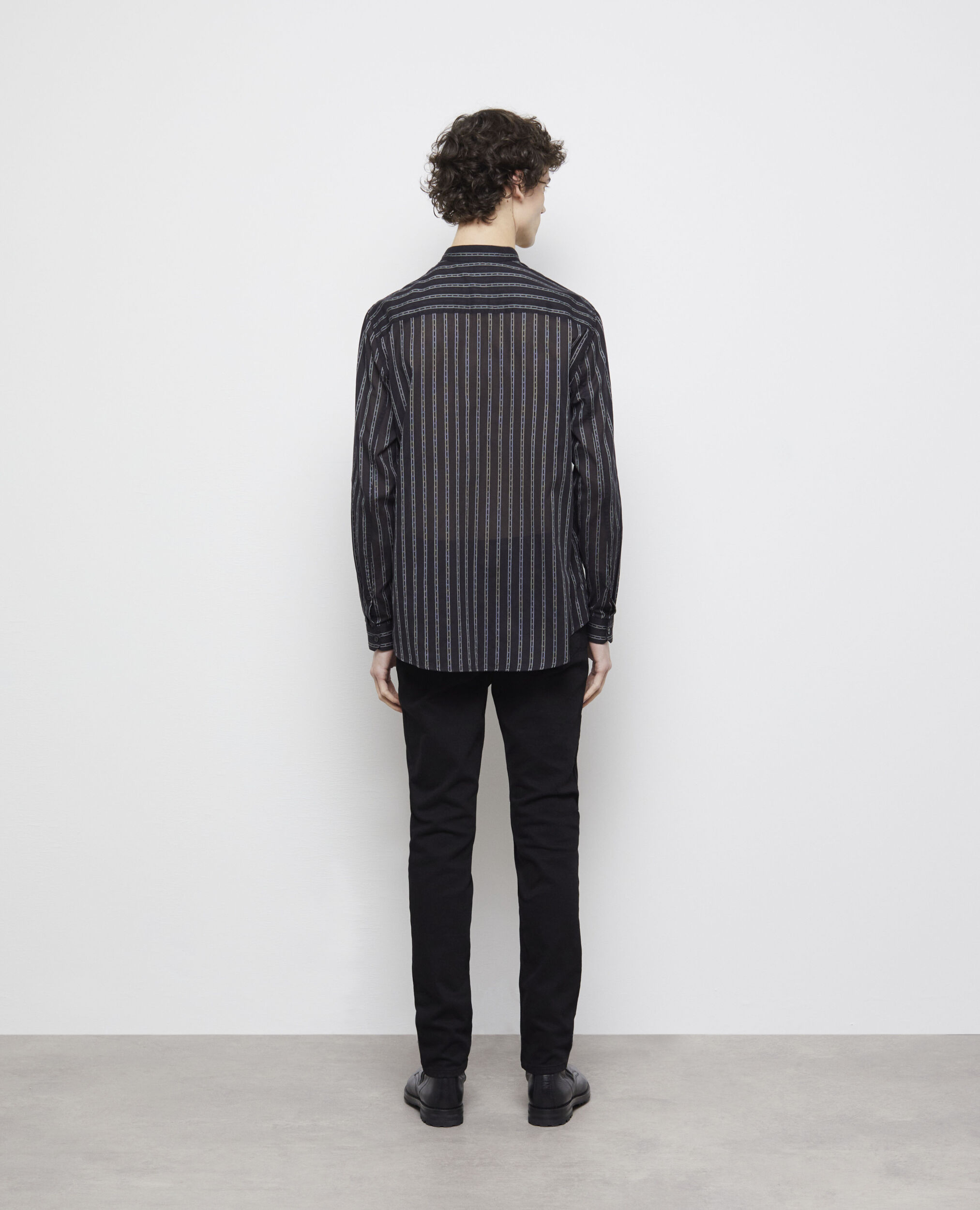 Chemise col officier à rayures noires