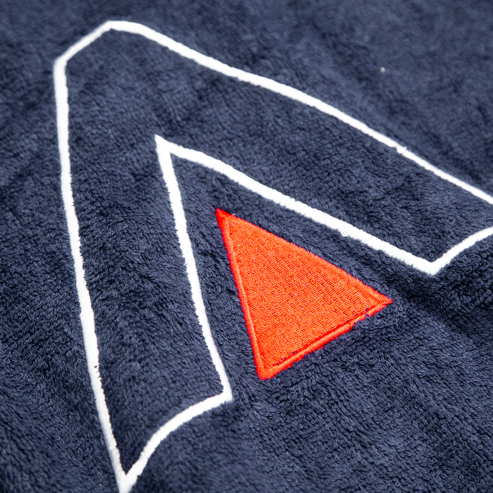Armstrong Foils Poncho