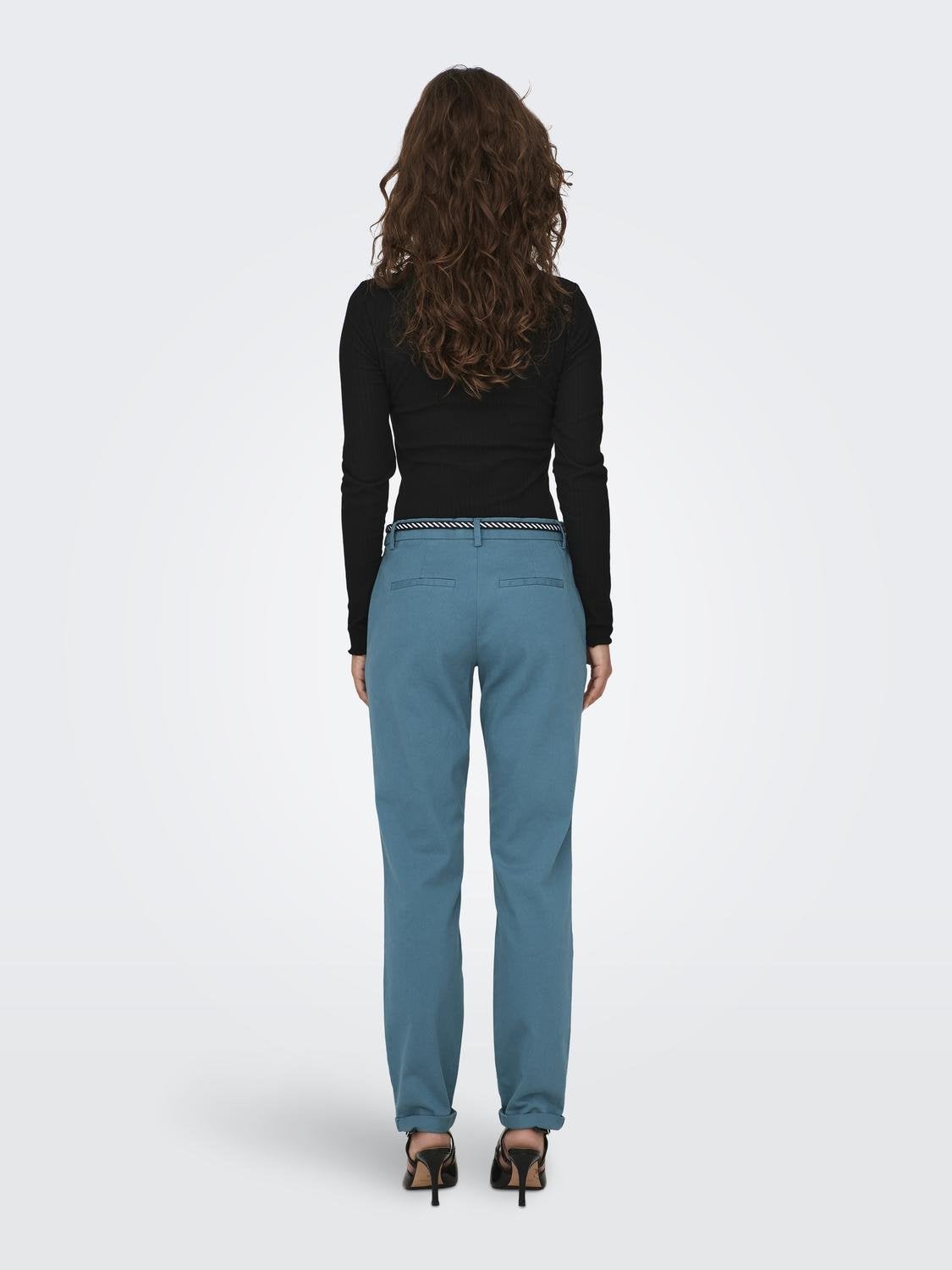ONLBIANA-MAREE Mittlere Taille Slim Fit Chino Hose Storm Blue