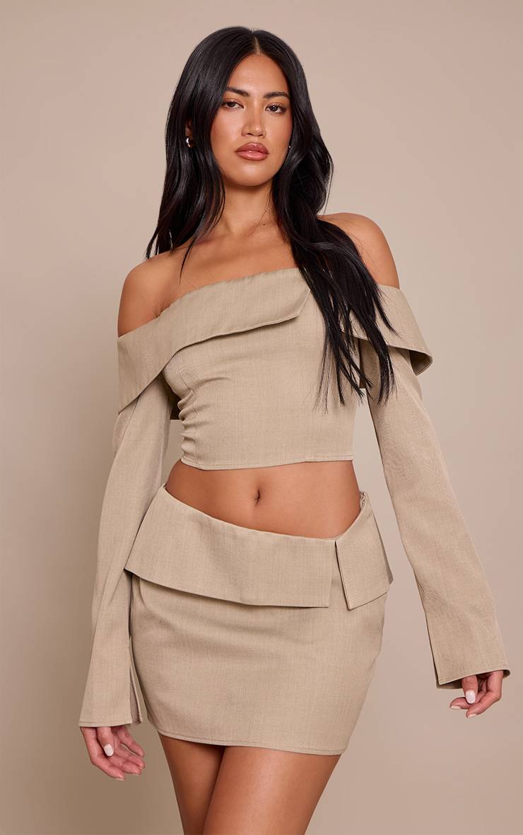 Taupe Haut Bardot À Revers Ajusté En Sergé