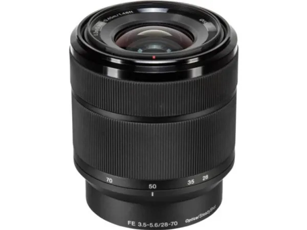 Sony SEL2870 - Zoomobjektiv - 28 mm - 70 mm - f/3.5-5.6 FE OSS - Sony E-mount - for Cinema Line; a VLOGCAM; a1; a1 II; a6700; a7 IV; a7C; a7C II; a7CR; a7R V; a7s III; a9 III