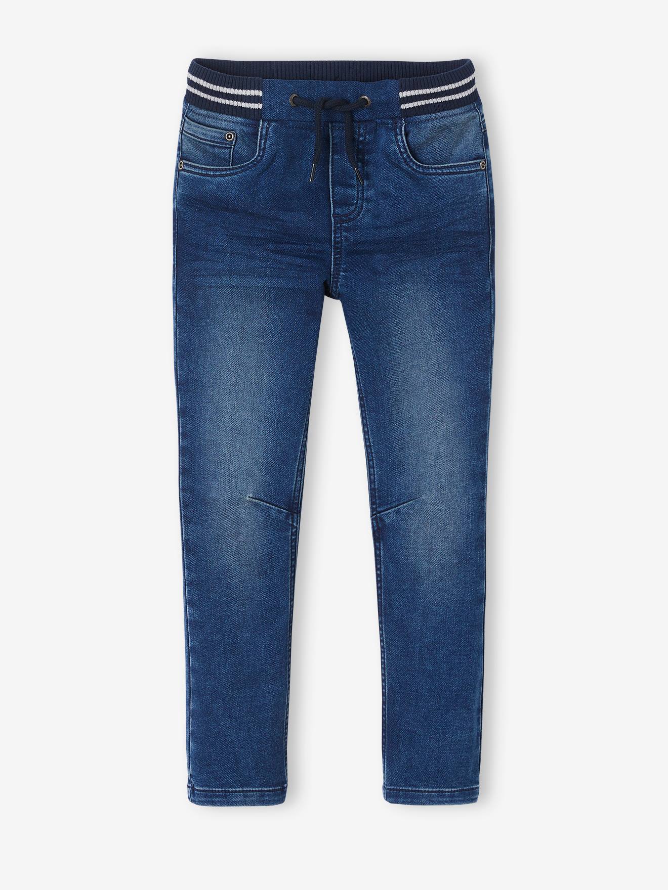 Calças de corte reto para meninos em fleece preto liso com efeito jeans.