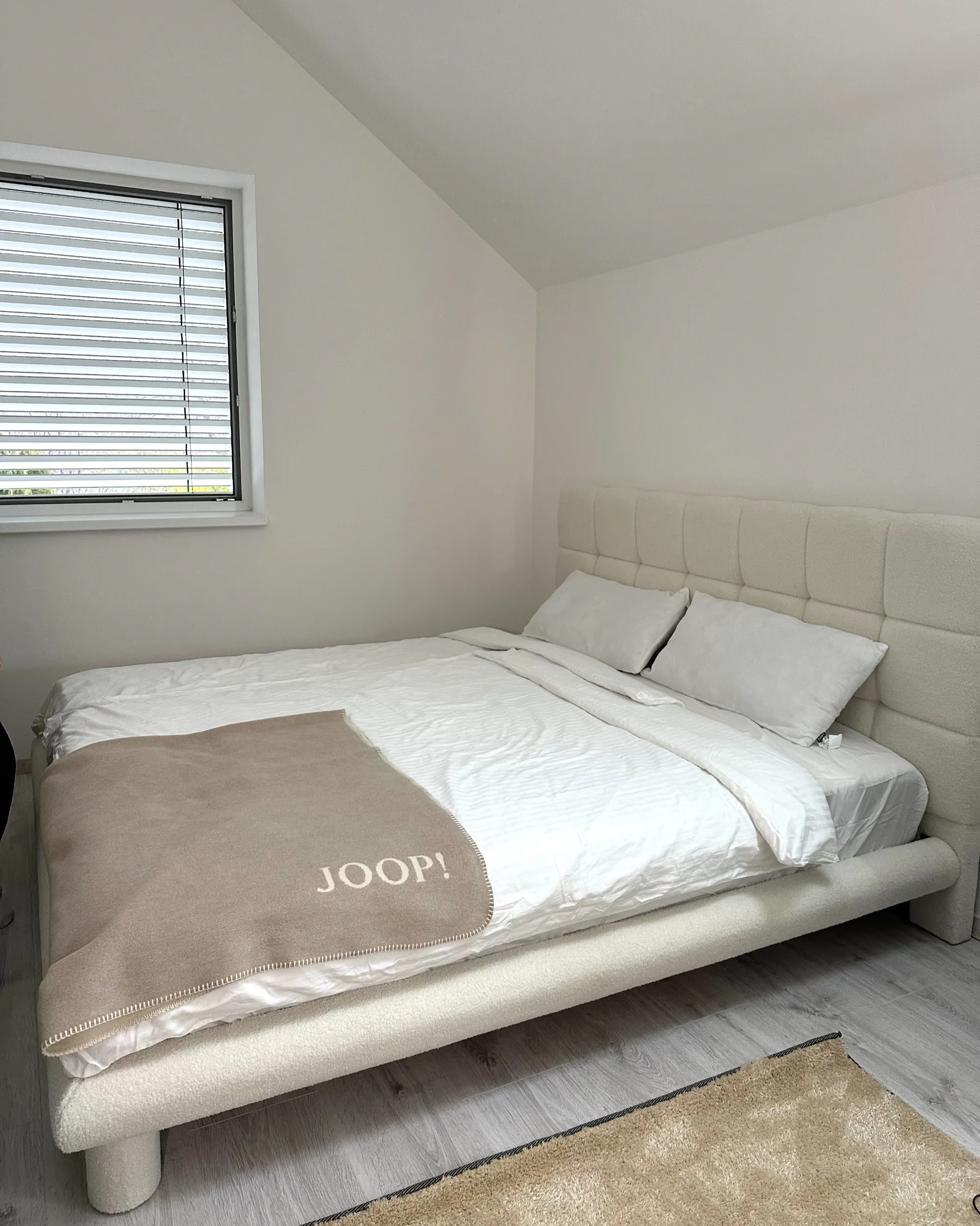 Bed Bouclé CRESSAT 180 x 200 cm Gebroken wit