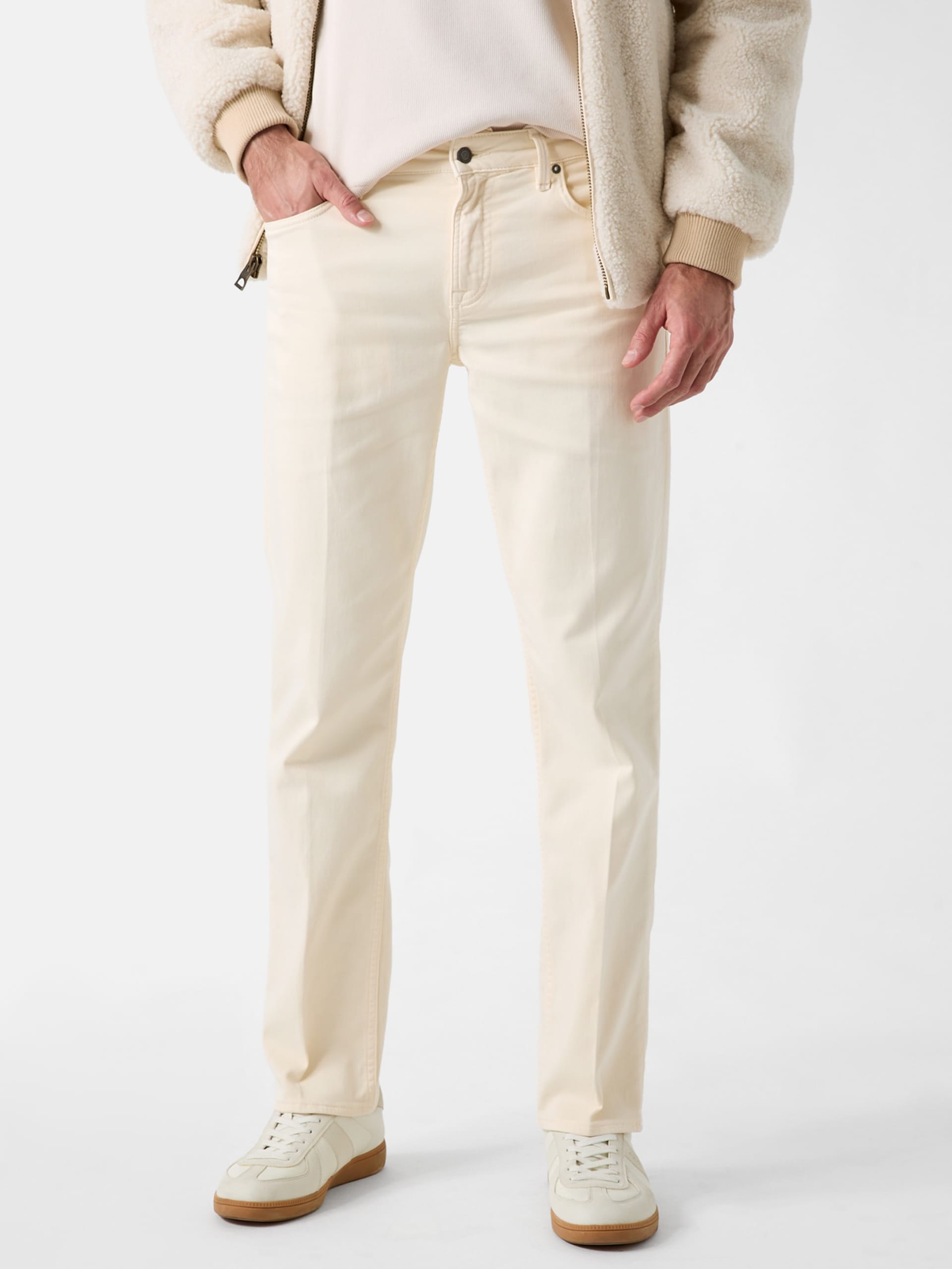calça jeans de corte regular