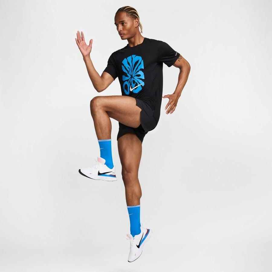 Nike T-shirt Running Rise 365 Run Energy - Noir/Blanc