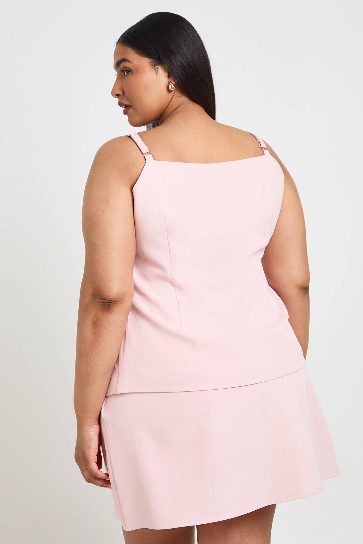 boohoo Gilet Long Grande Taille À Boutons Dorés