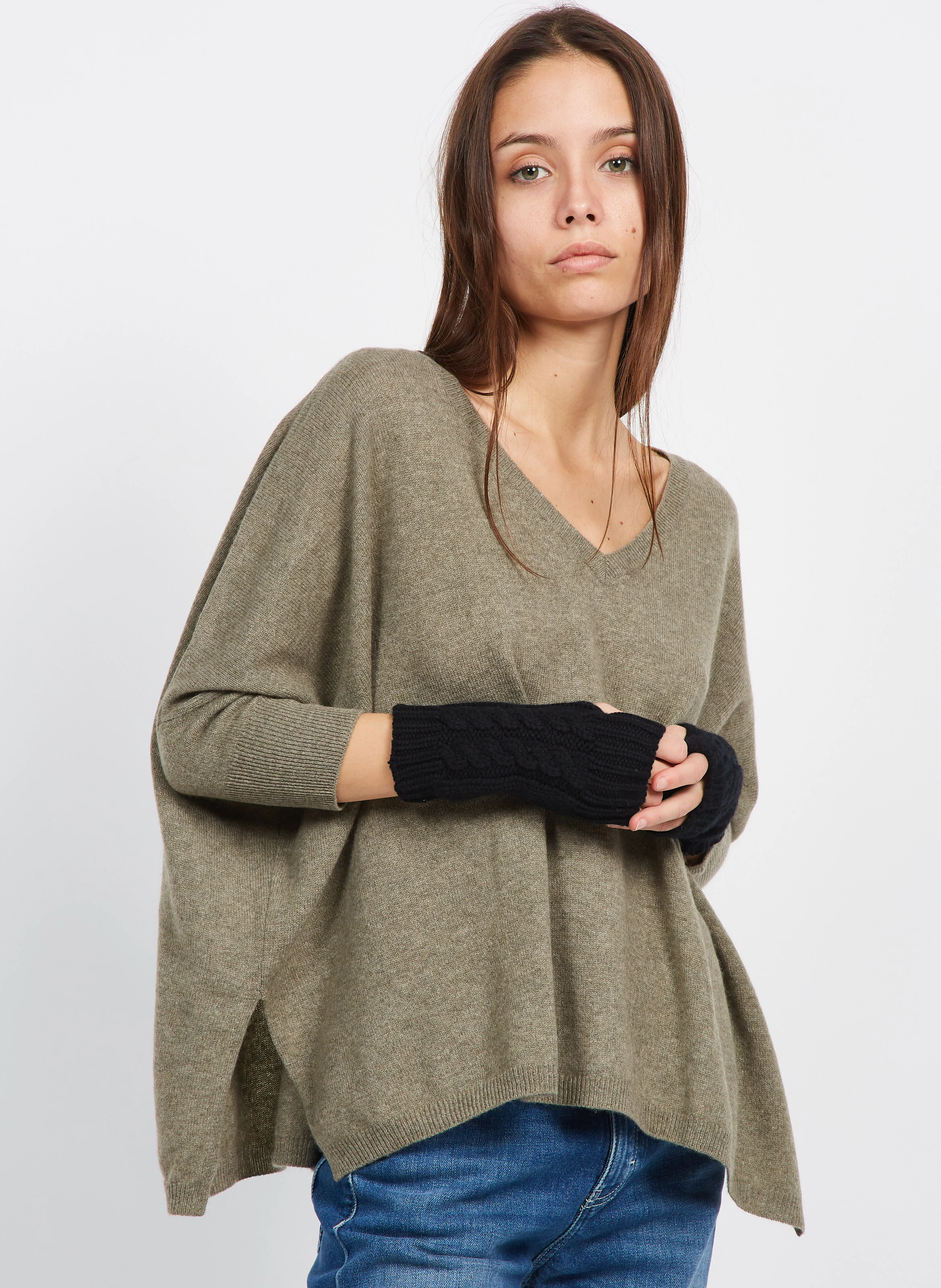 MINIE - Pull col V oversize en cachemire | Vert