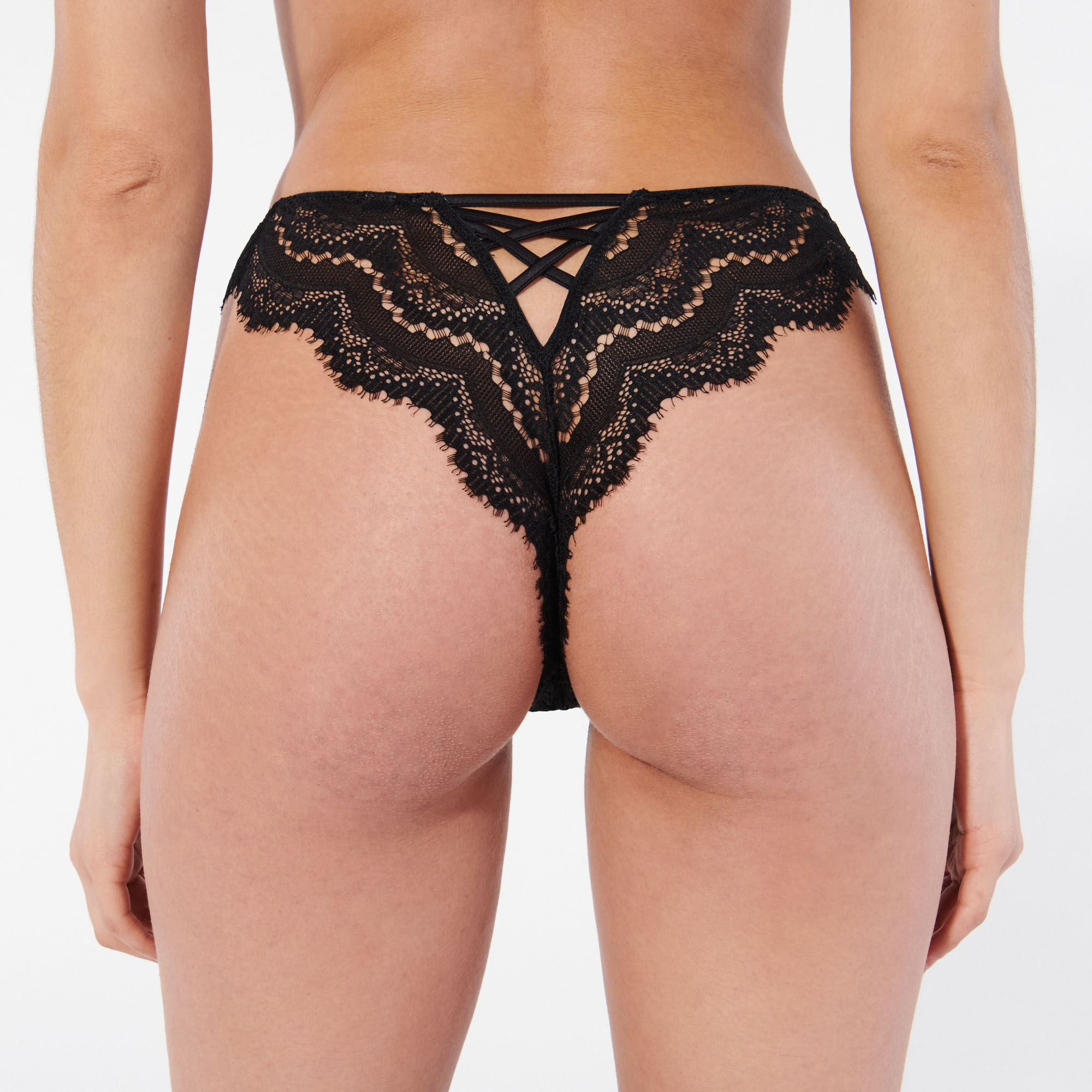 Tanga en dentelle