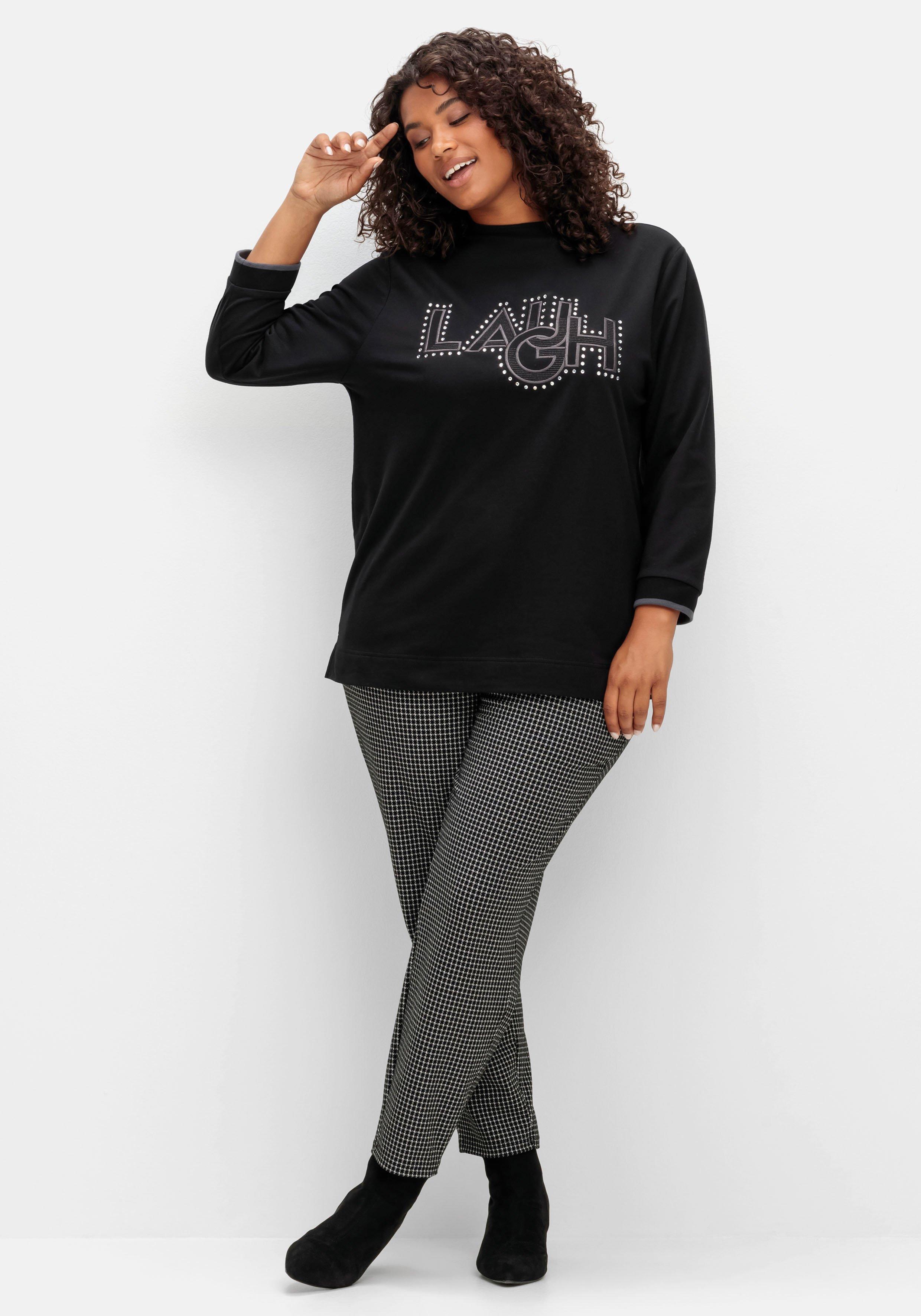 Sweatshirt mit Wording-Stickerei und Glitzersteinen