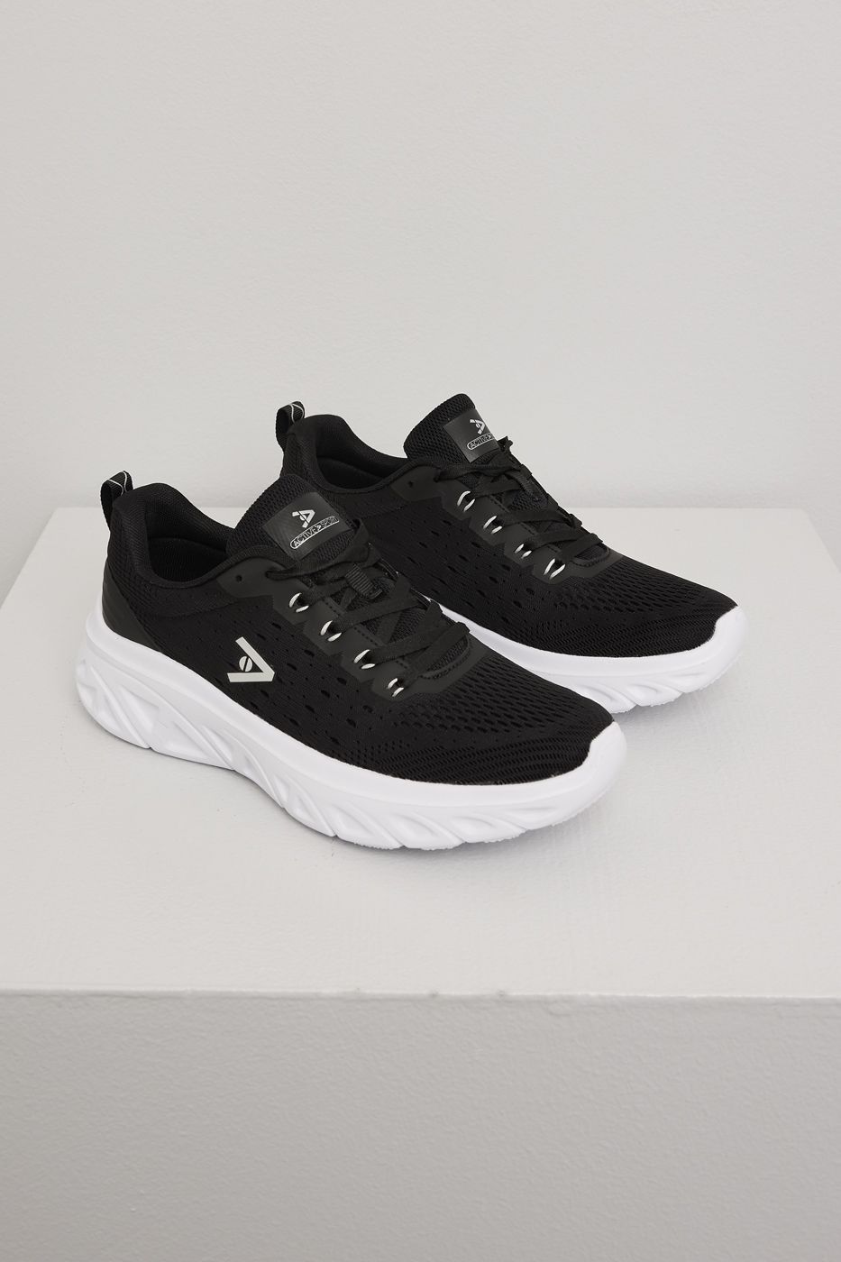 Zone sneaker