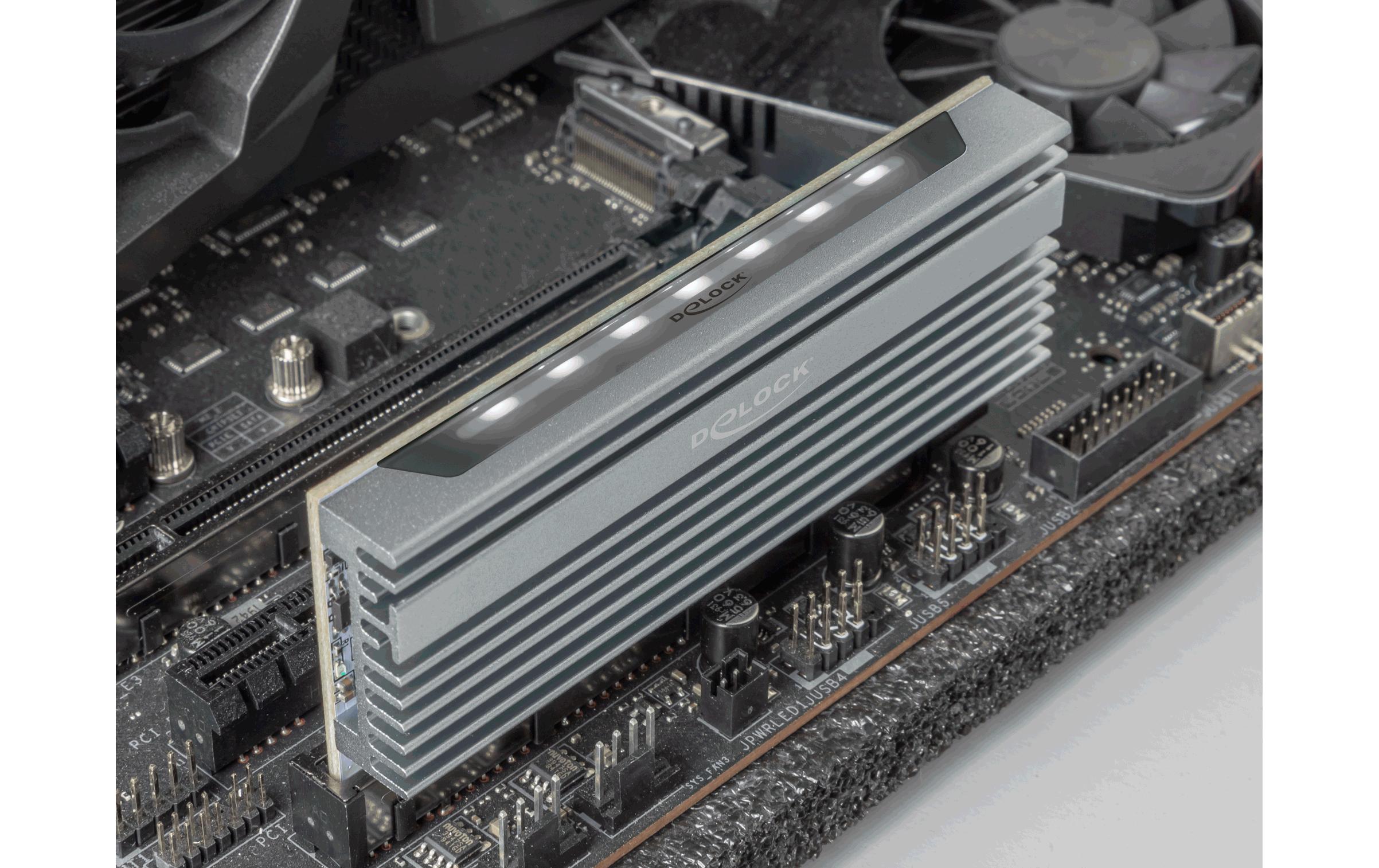 Host Bus Adapter PCI Express x16 - 1x NVMe M.2 Key MDelock PCI Express x16 (x1 / x4 / x8) Karte zu 1 x NVMe M.2 Key M mit LED Beleuchtung