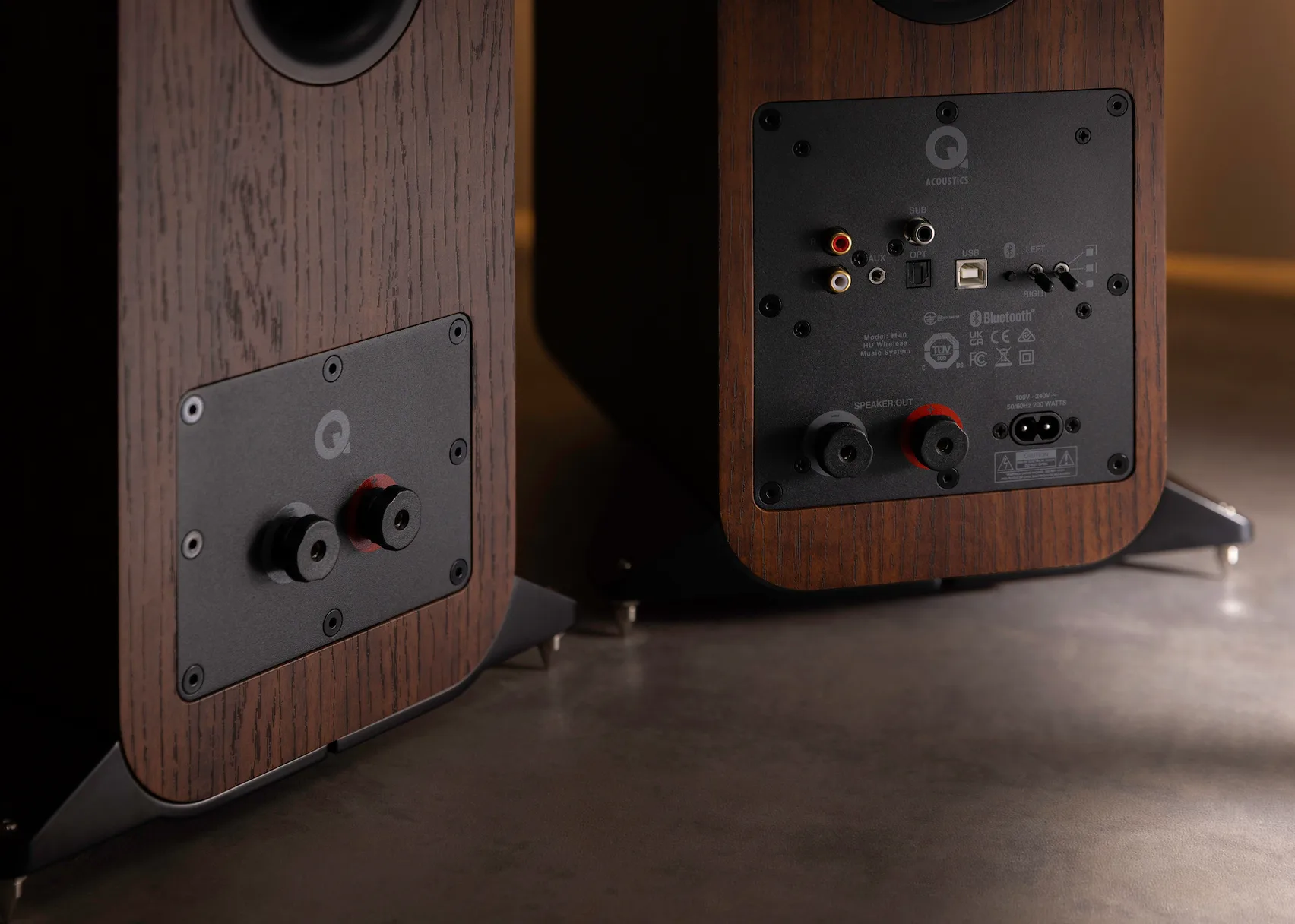 Q Acoustics M40 Noyer (la paire) Enceintes sans fil hi-fi