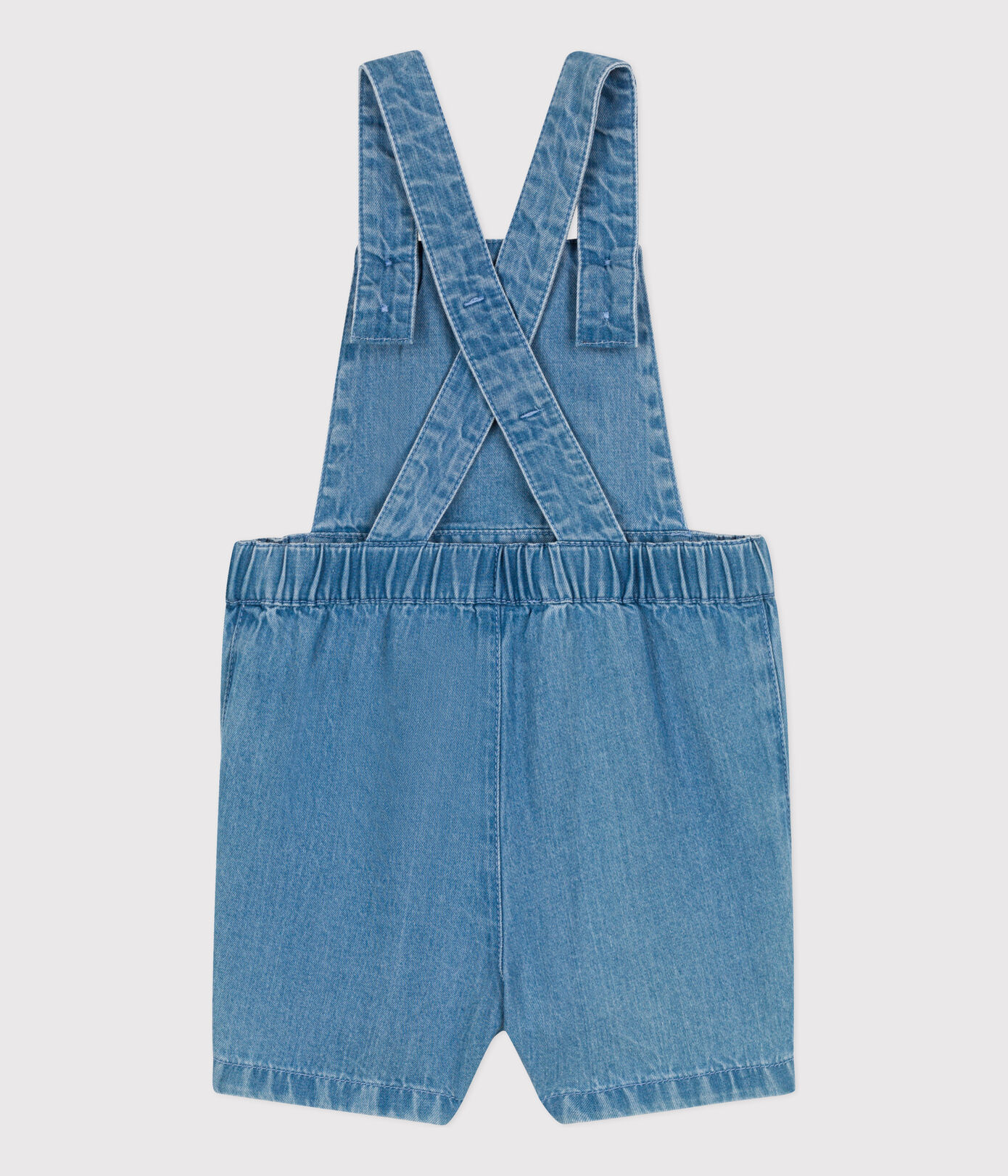 Salopette courte bébé en denim léger