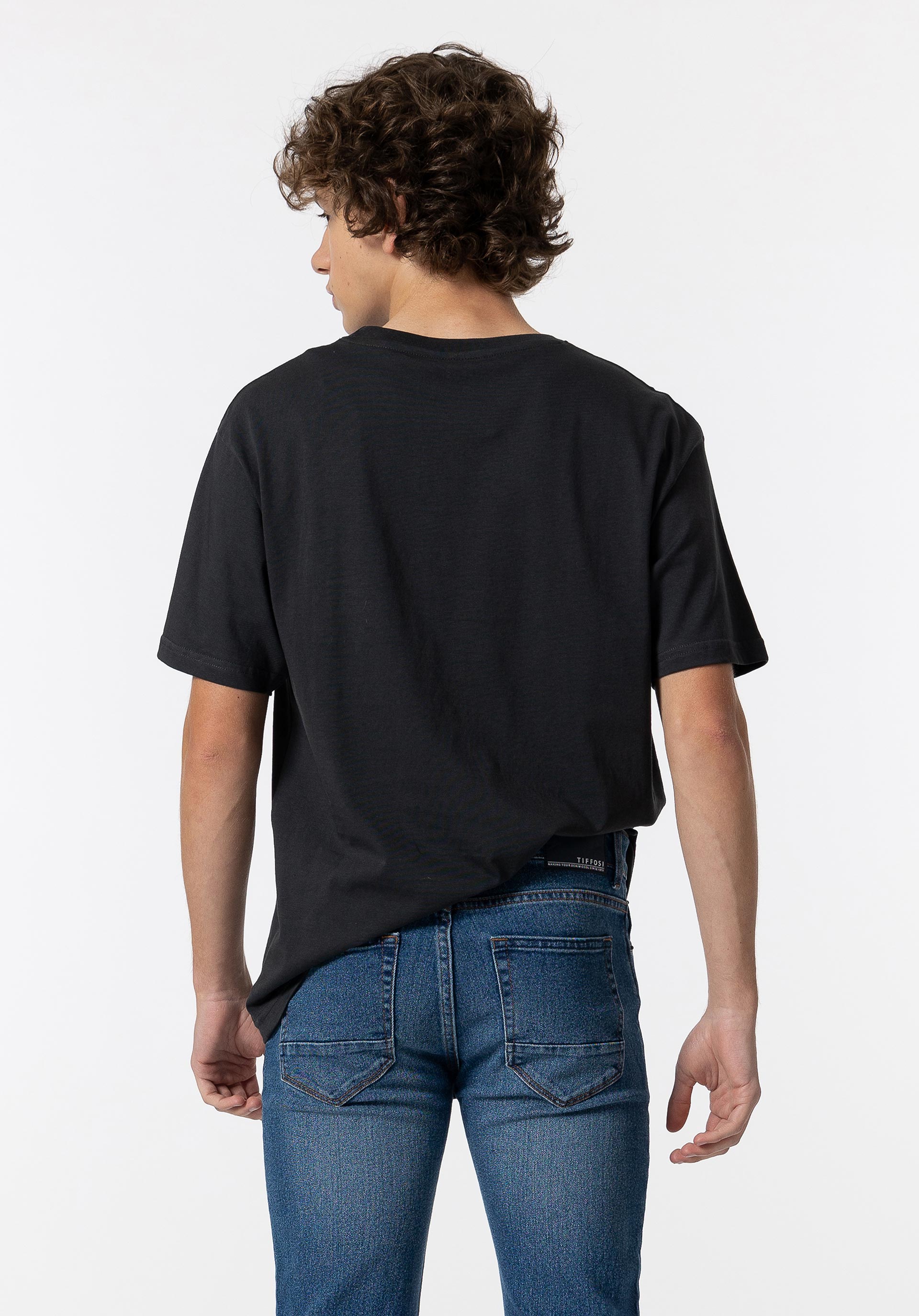 T-shirt com Bolso Frontal