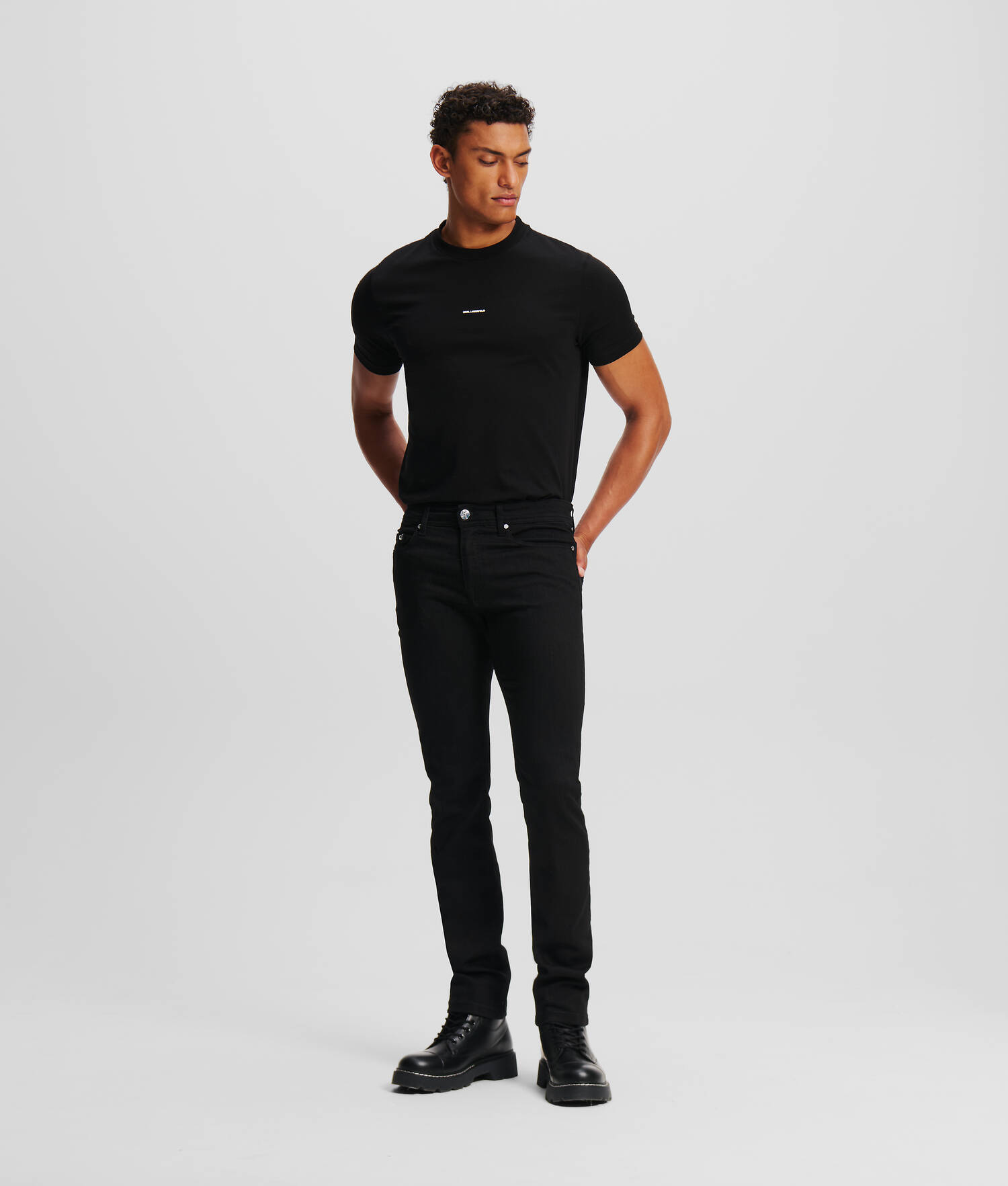 JEANS À CINQ POCHES