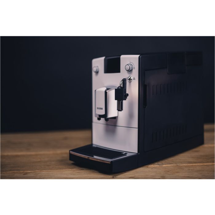 Nivona Kaffeevollautomat CafeRomatica NICR 560 // 1kg Nivona Kaffee gratis