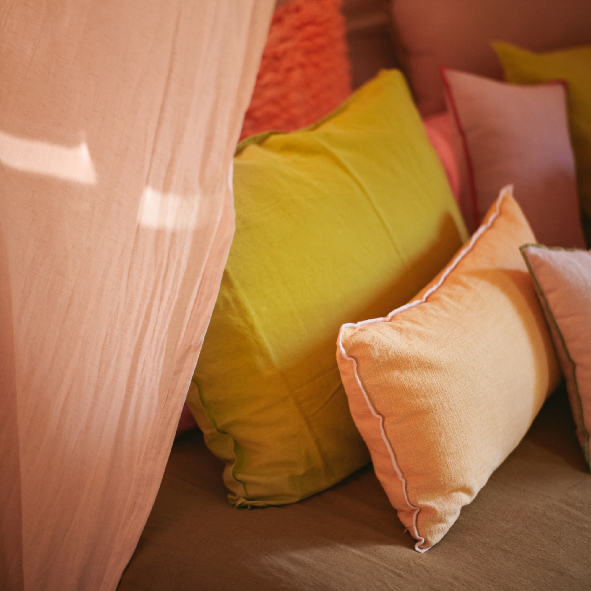 Sierkussen Spicy Ginger 60x35 cm orange/pink