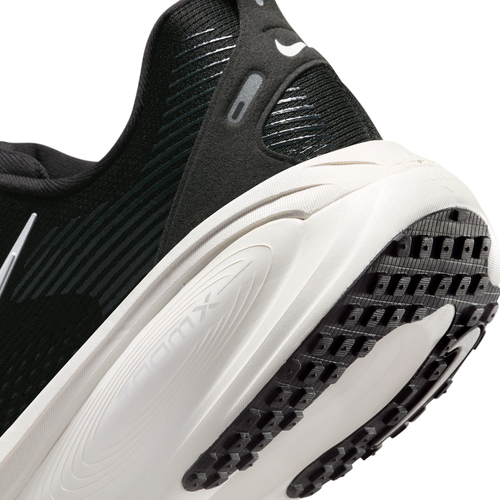 Nike Vomero 18 Road Running Shoes Mens