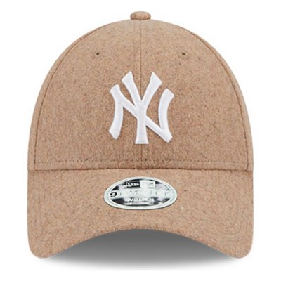 Casquette femme Cosy Pom Neyyan NEW ERA