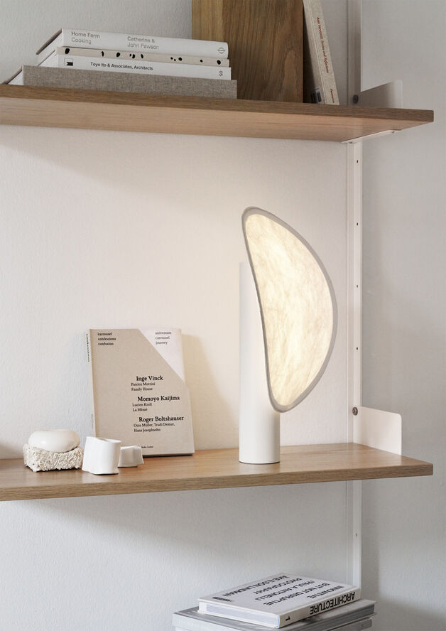 New Works Tense Table Lamp, Portable, Black Hvid