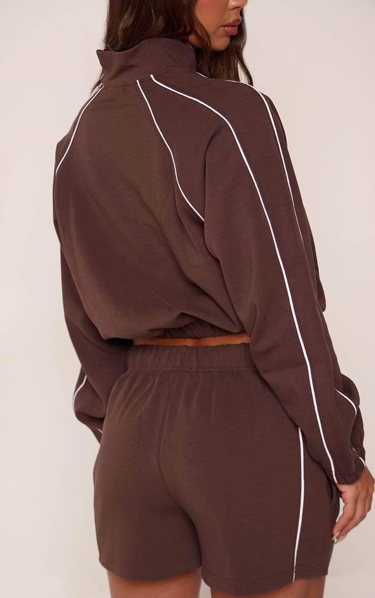 Chocolat Short Molletonné Interlock Avec Détail De Passepoil