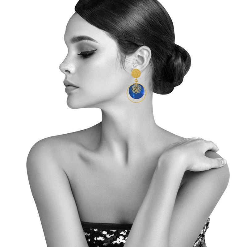 Boucles d'Oreilles Clous Métal Doré Cercle et Pastille de Nacre