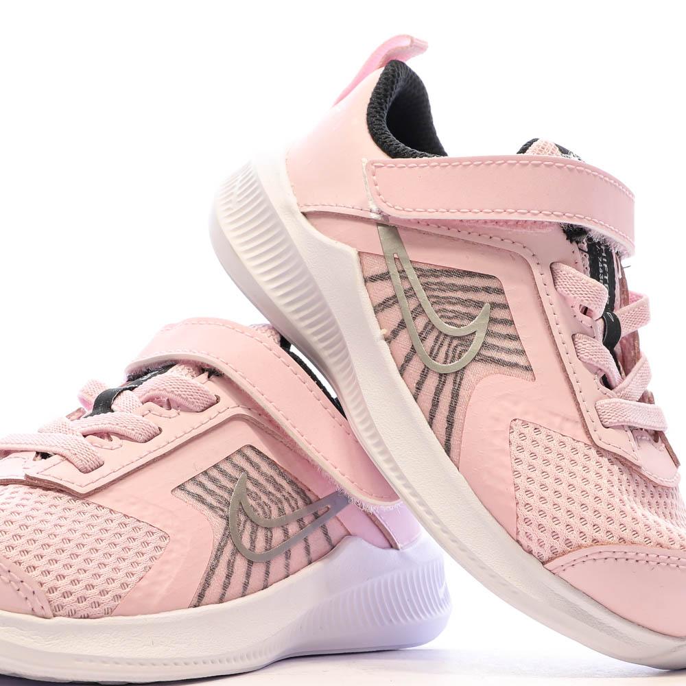 Nike Baskets Rose Fille Nike Downshifter