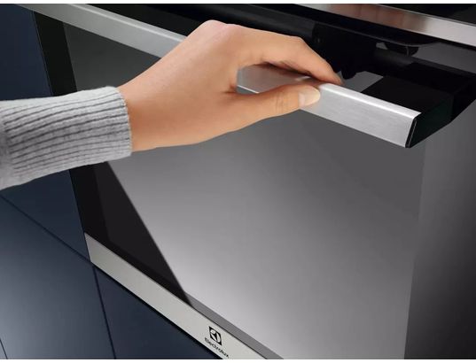 ELECTROLUX - Four encastrable pyrolyse EOE7P12X