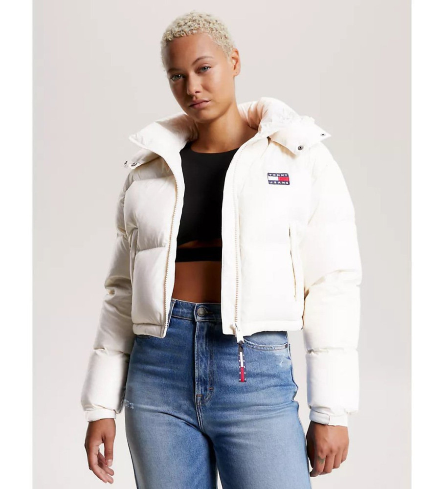 Anoraque acolchoado leve Tommy Jeans, preto e branco.