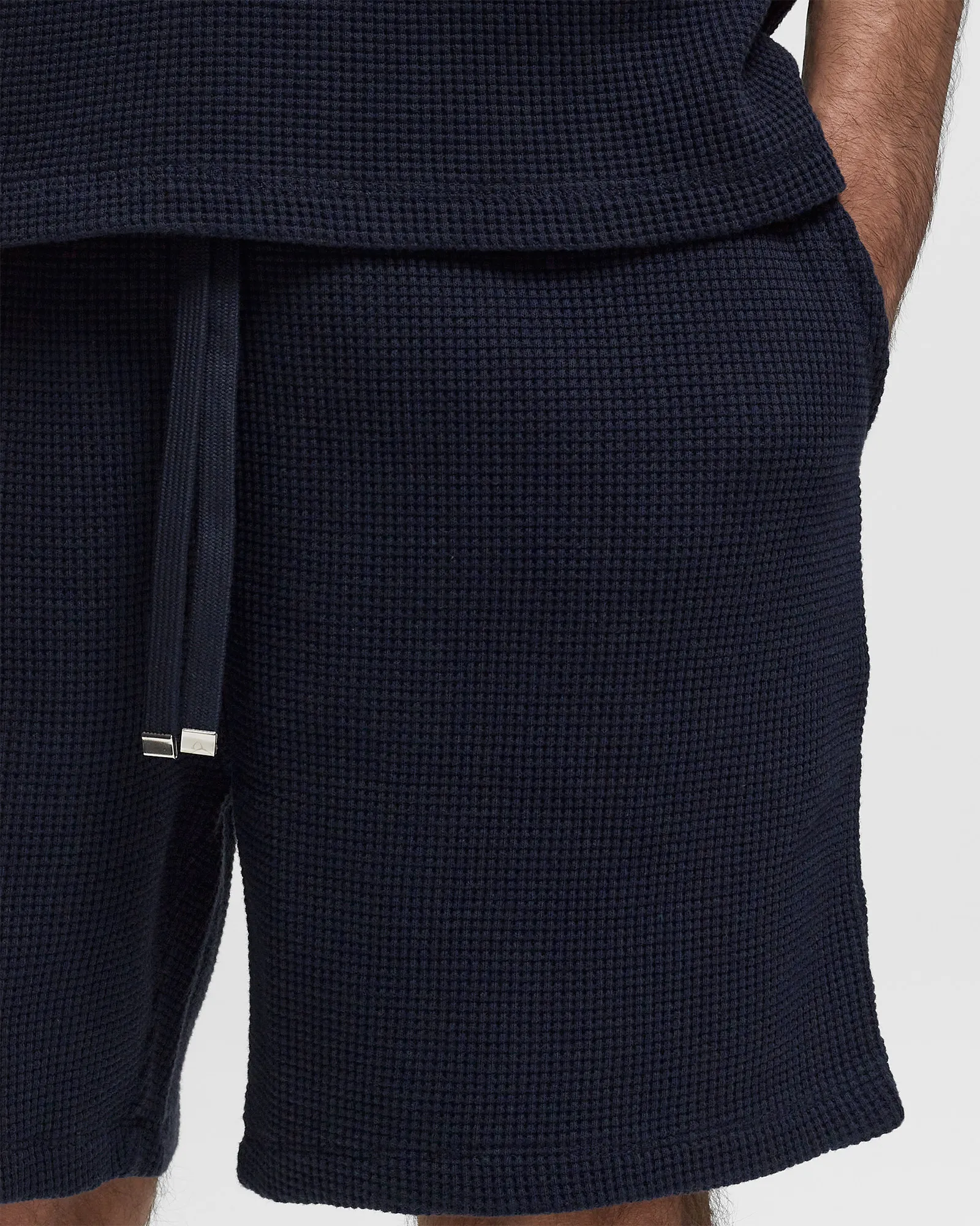 CLOSED SHORTS