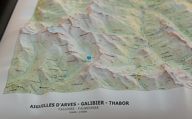 CARTE EN RELIEF AIGUILLES D ARVES GALIBIER THABOR