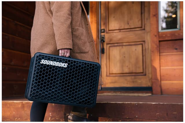 SOUNDBOKS GO bærbar højttaler