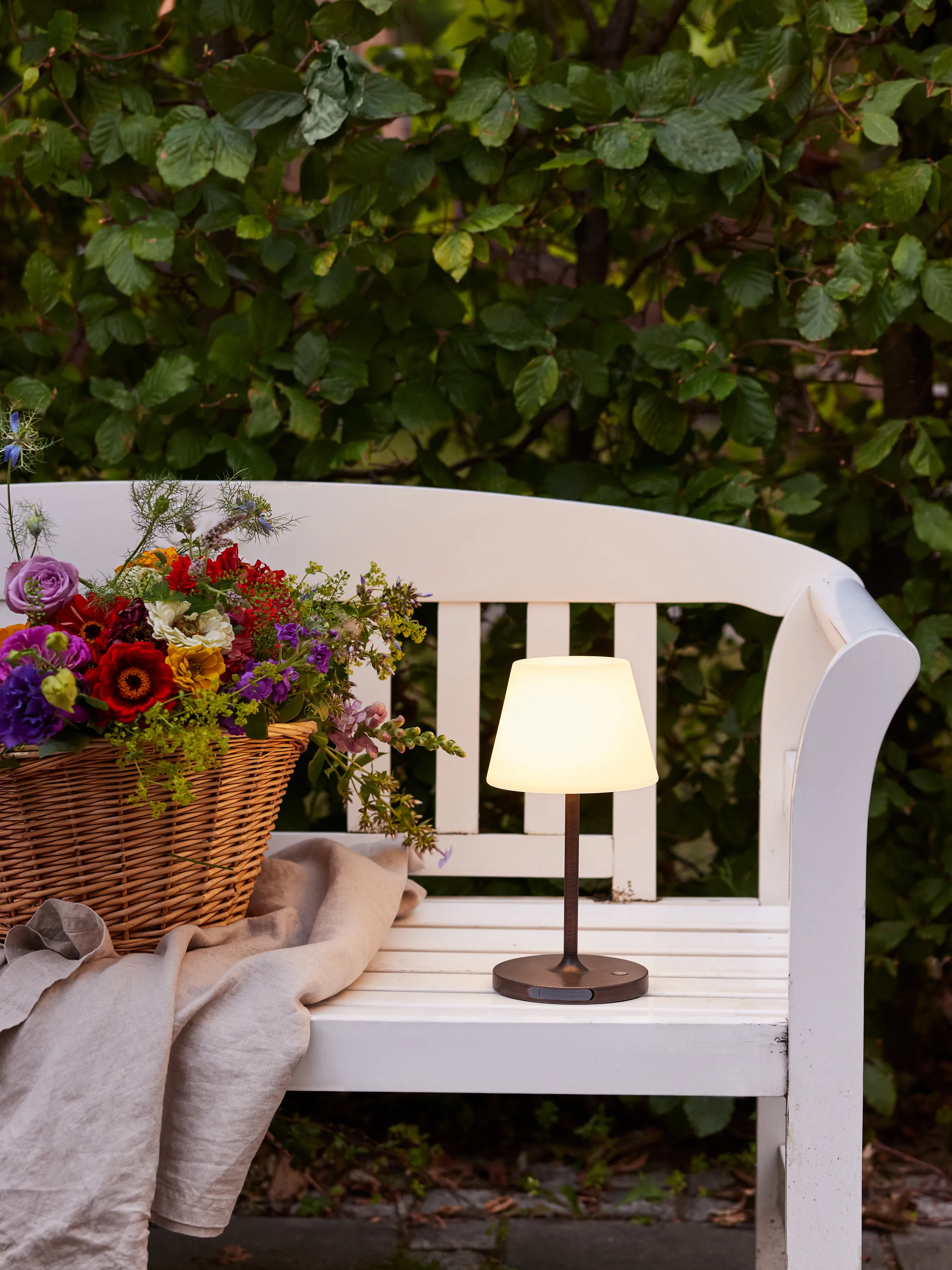 Halo Design New Northern Bordlampe